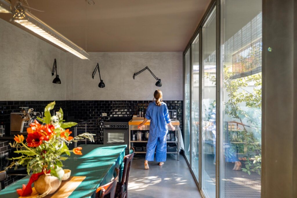 Posiadanie działki na Mazurach to nie tylko świetna inwestycja finansowa, ale także możliwość cieszenia się niepowtarzalnymi walorami tego regionu przez cały rok